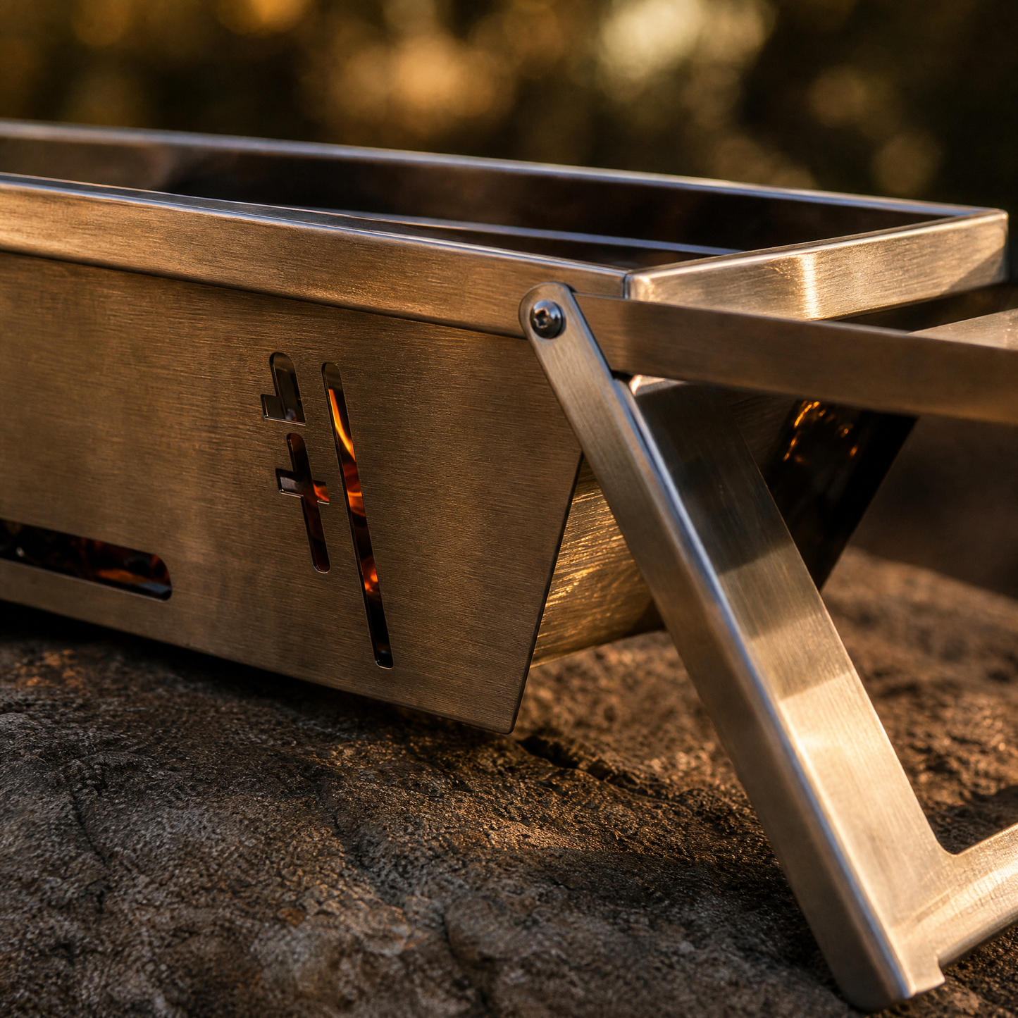 OUTBAK Expedition™ Folding BBQ